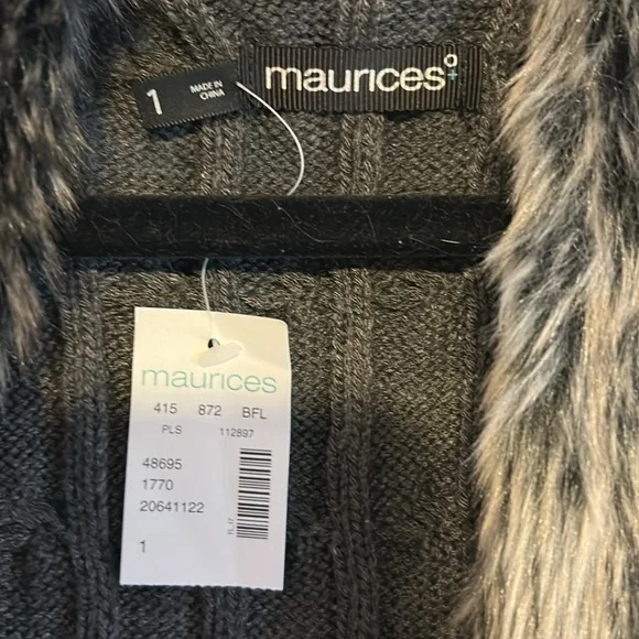 Maurice’s fur vest NWT - Picture 2 of 4